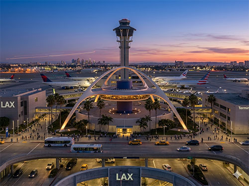 LAXテーマビルを正面から描いたイラスト