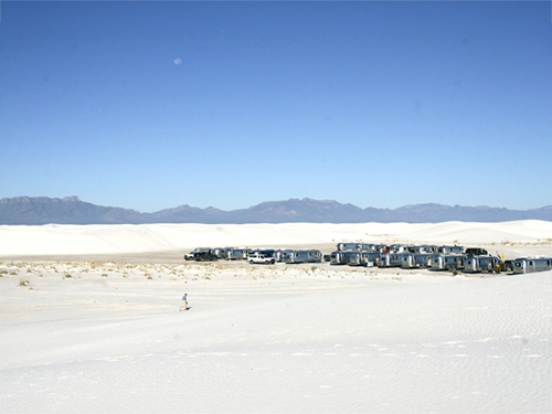 十三夜の月のイラスト
